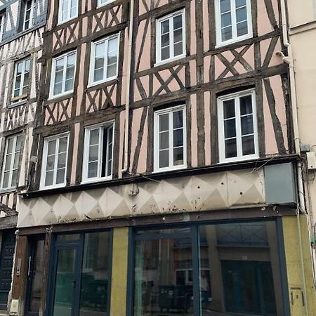 Studio Confortable Au Coeur De Rouen Exterior photo